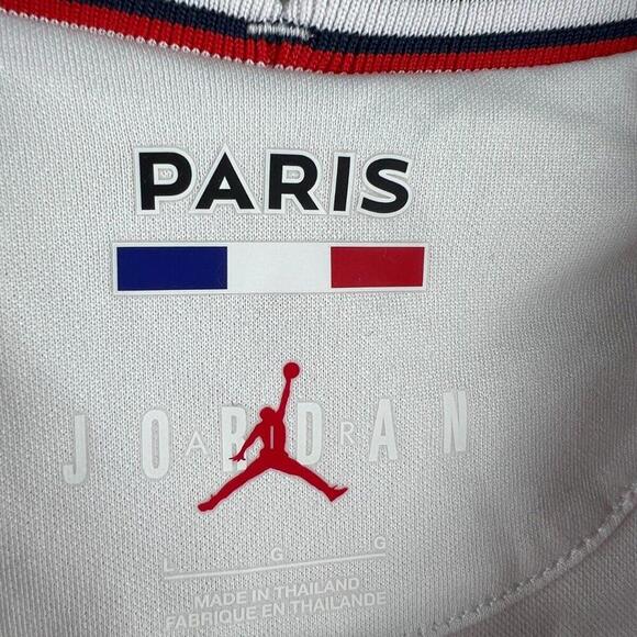 Nike PSG Jordan 2023 Women’s 4th Jersey Size L White DH7474-101 Paris Saint-Germ - Picture 6 of 8